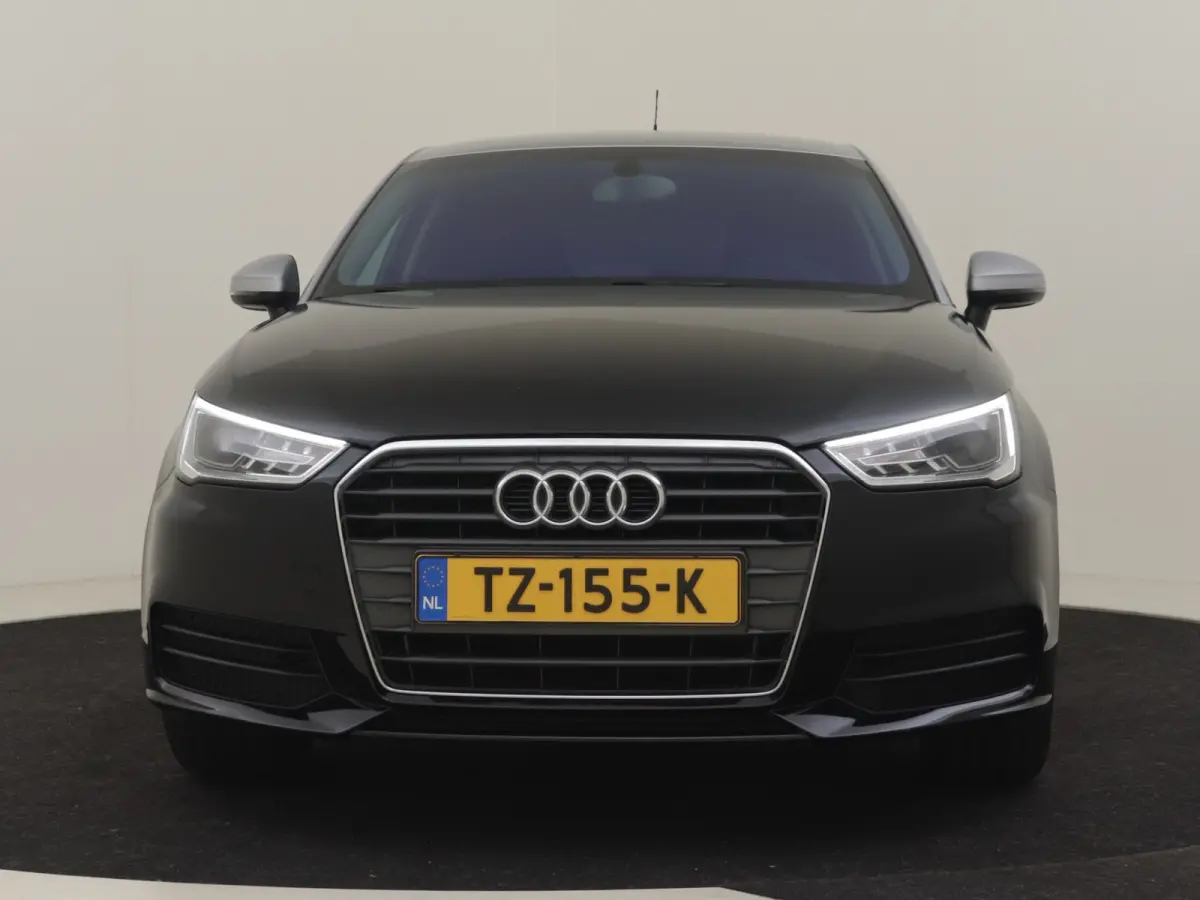 1.0 TFSI S-Line Advance Sport 95Pk | Automatische Airco | Stoelverwarming | Navigatie | Cruise control | Parkeersensor Achter |17"LMV