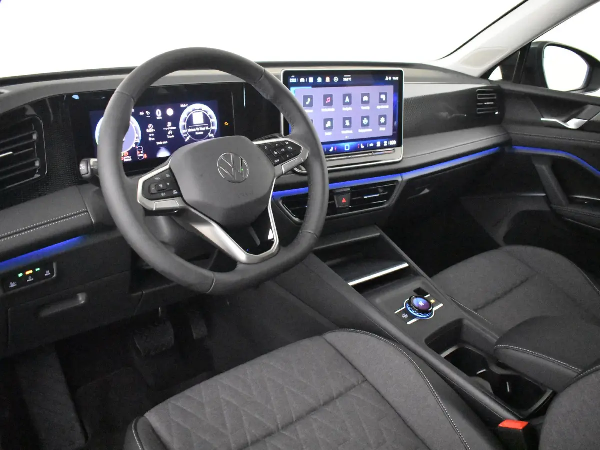 Life Edition - eHybrid | 'App-Connect' draadloze smartphone integratie | Achteruitrijcamera (Rear View) | Automatische afstandsregeling (Adaptive Cruise Control)