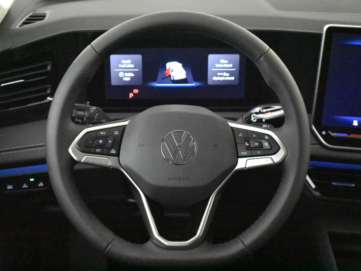 Life Edition - eHybrid | 'App-Connect' draadloze smartphone integratie | Achteruitrijcamera (Rear View) | Automatische afstandsregeling (Adaptive Cruise Control)