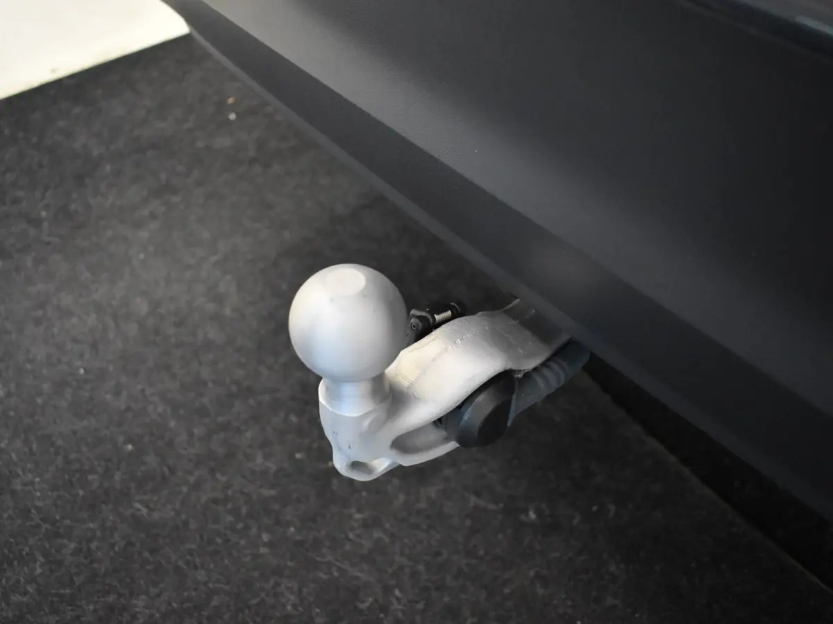 Life Edition - eHybrid | 'App-Connect' draadloze smartphone integratie | Achteruitrijcamera (Rear View) | Automatische afstandsregeling (Adaptive Cruise Control)