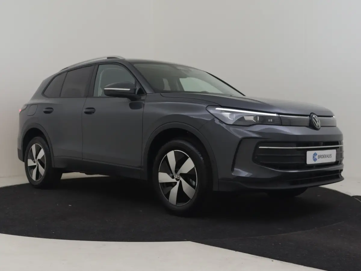 Life Edition - eHybrid | 'App-Connect' draadloze smartphone integratie | Achteruitrijcamera (Rear View) | Automatische afstandsregeling (Adaptive Cruise Control)