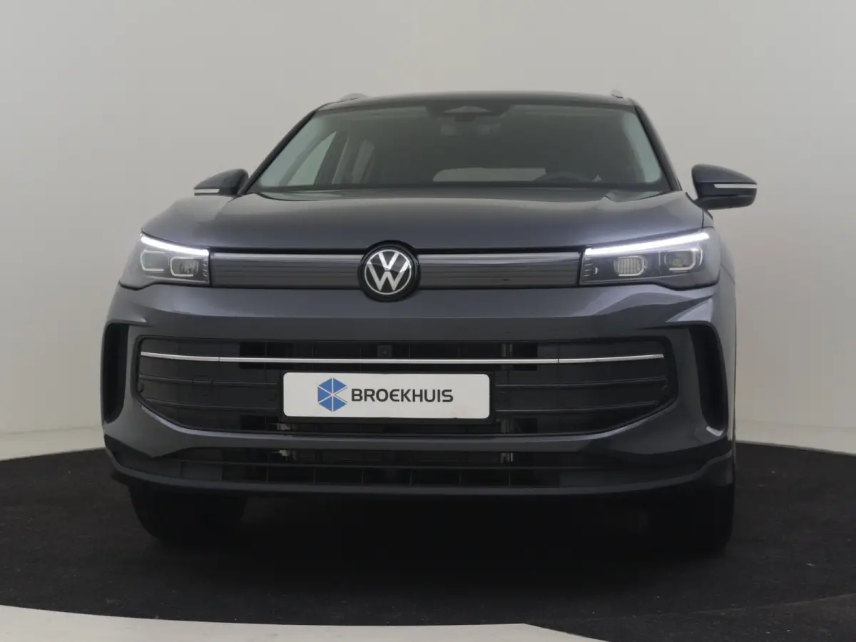 Life Edition - eHybrid | 'App-Connect' draadloze smartphone integratie | Achteruitrijcamera (Rear View) | Automatische afstandsregeling (Adaptive Cruise Control)