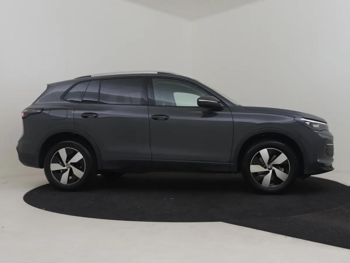 Life Edition - eHybrid | 'App-Connect' draadloze smartphone integratie | Achteruitrijcamera (Rear View) | Automatische afstandsregeling (Adaptive Cruise Control)