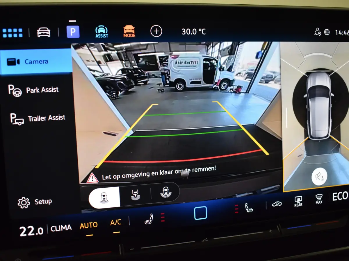 Life Edition - eHybrid | 'App-Connect' draadloze smartphone integratie | Achteruitrijcamera (Rear View) | Automatische afstandsregeling (Adaptive Cruise Control)