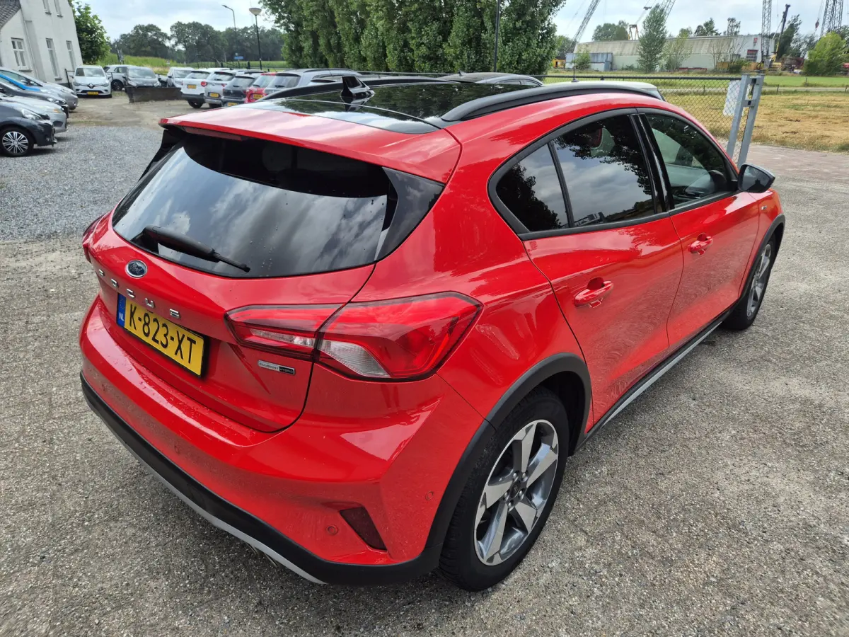 1.0 EcoBoost Hybrid Active X Business Navigatie, ECC, PDC v+a, camera, zwart dak, 17 inch, 155 PK !!