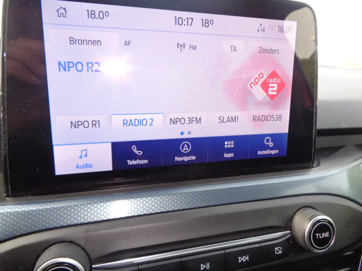 1.0 EcoBoost Hybrid Active X Business Navigatie, ECC, PDC v+a, camera, zwart dak, 17 inch, 155 PK !!
