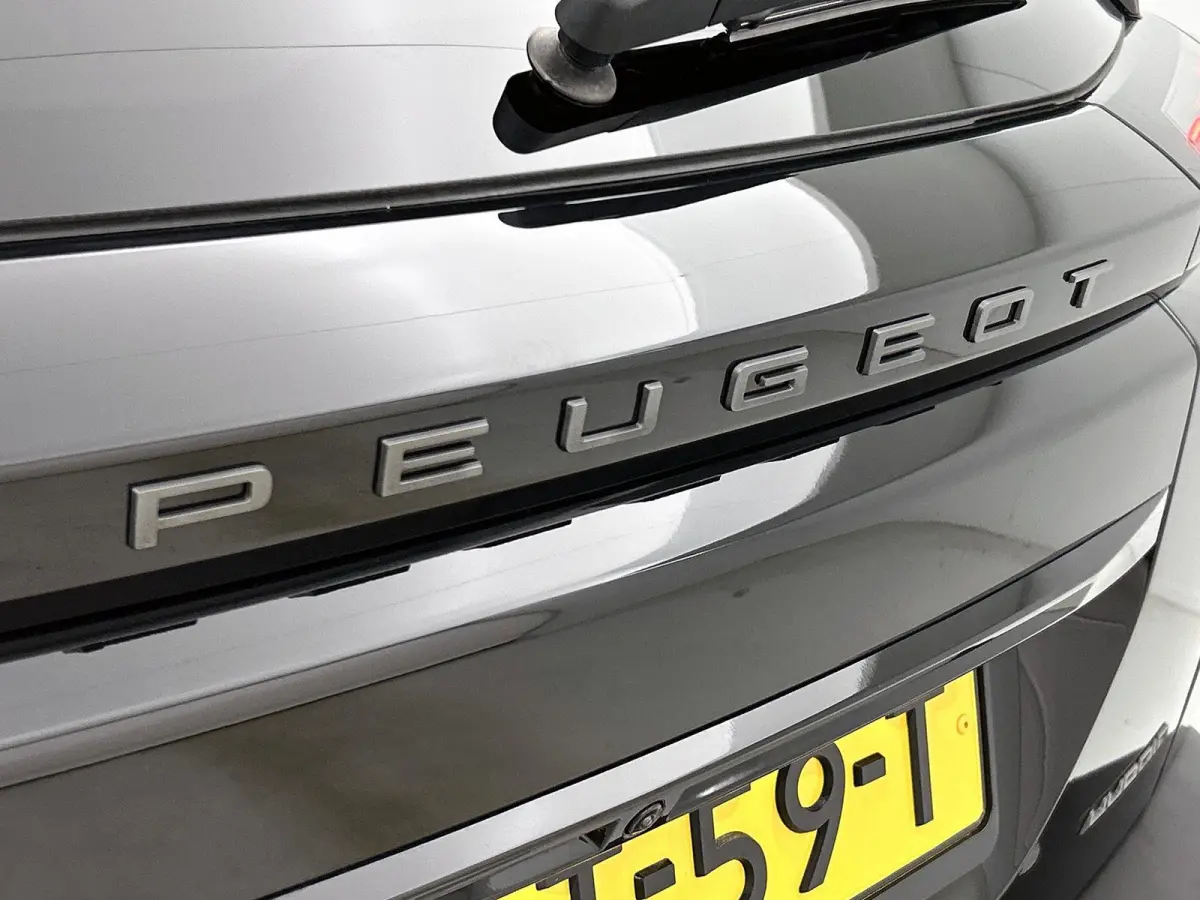 1.2 Hybrid Allure 145pk Automaat | Navigatie | Camera | Parkeersensoren | LED | Lichtmetalen velgen | Climate control | Adaptive cruise control |