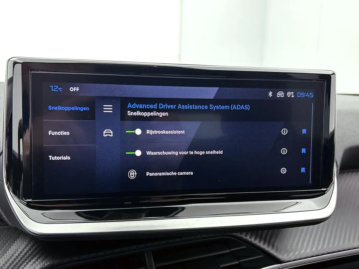 1.2 Hybrid Allure 145pk Automaat | Navigatie | Camera | Parkeersensoren | LED | Lichtmetalen velgen | Climate control | Adaptive cruise control |