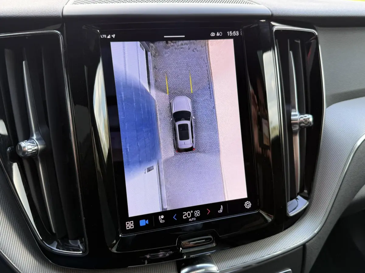 2.0 T8 Plug-in hybrid AWD Plus Dark PANO 360 ADAPTIVE CR.