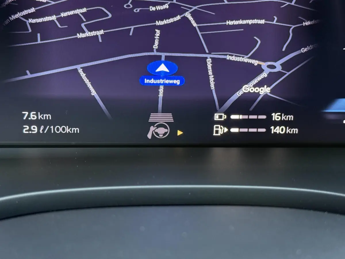 2.0 T8 Plug-in hybrid AWD Plus Dark PANO 360 ADAPTIVE CR.