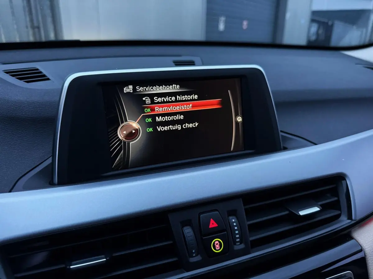 SDrive20i Executive 192PK|Origineel NL|Navi|AUT|Sportstoelen Leder|PANO|Cruise Control|Full Led|SfeerVL|StoelVW|PDC|Isofix