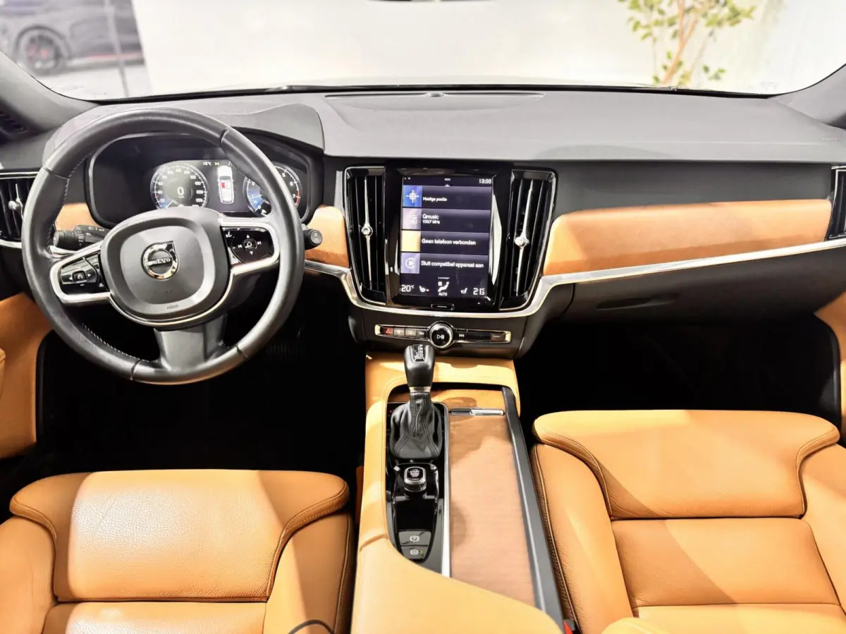 2.0 T5 90th Anniversary Edition|KEYLESS|CAMERA