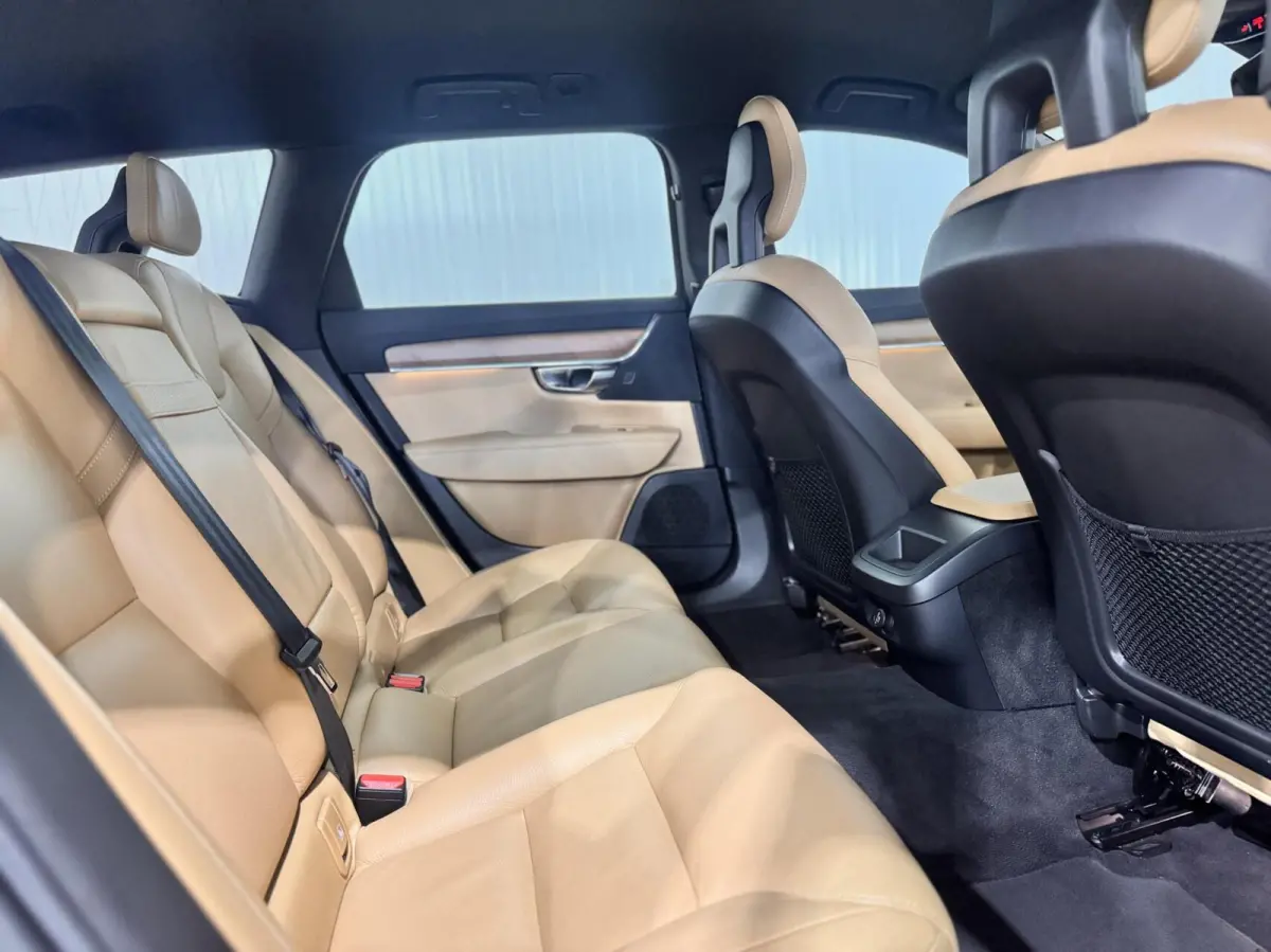 2.0 T5 90th Anniversary Edition|KEYLESS|CAMERA