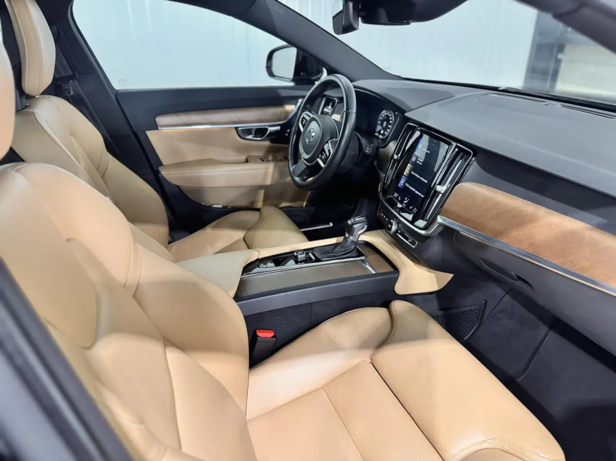 2.0 T5 90th Anniversary Edition|KEYLESS|CAMERA