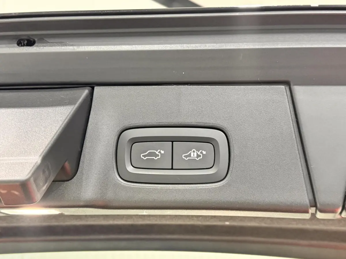 2.0 T5 90th Anniversary Edition|KEYLESS|CAMERA