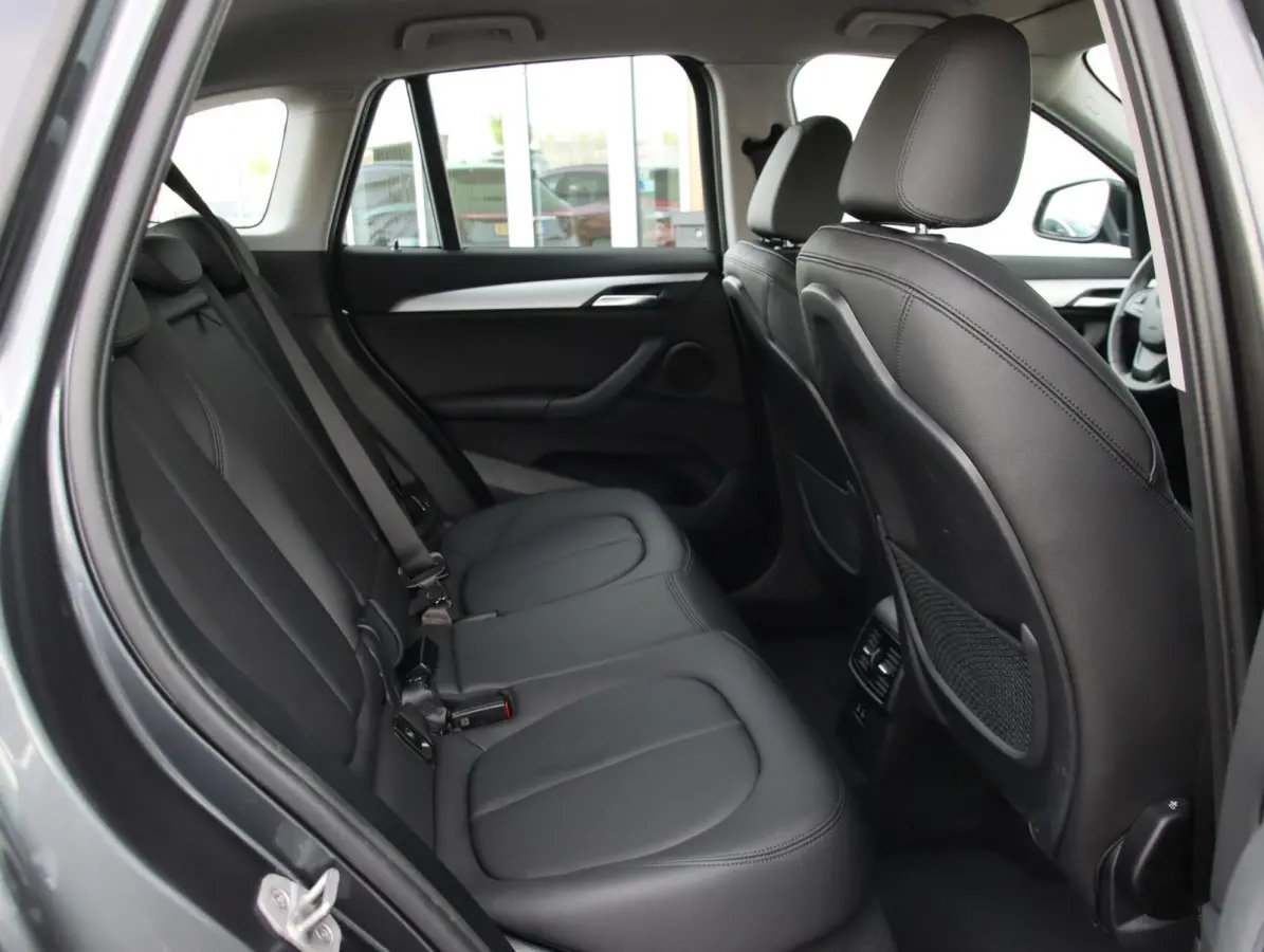 xDrive25e High Executive | 94% SOH | Sportstoelen | Apple Carplay