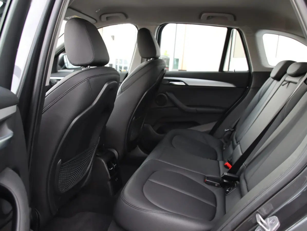 xDrive25e High Executive | 94% SOH | Sportstoelen | Apple Carplay
