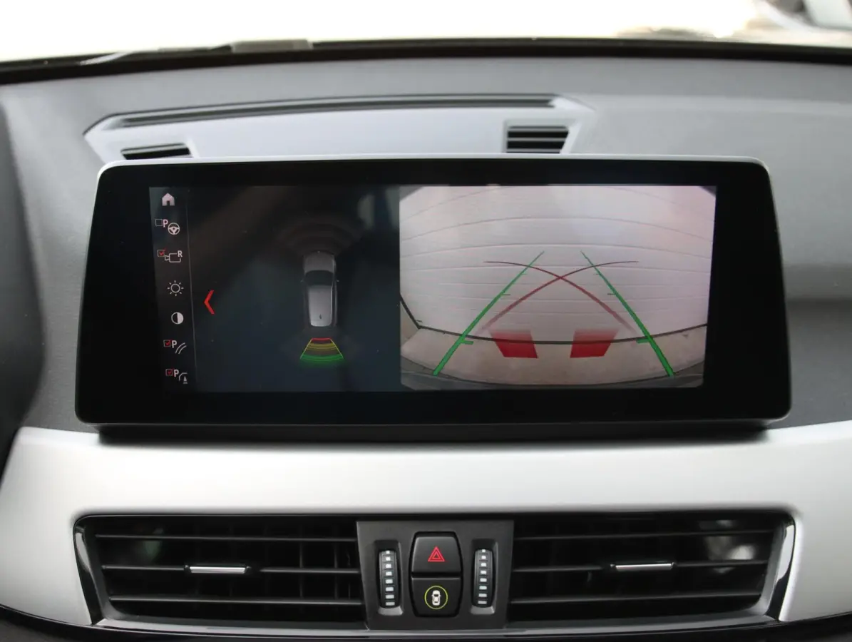 xDrive25e High Executive | 94% SOH | Sportstoelen | Apple Carplay