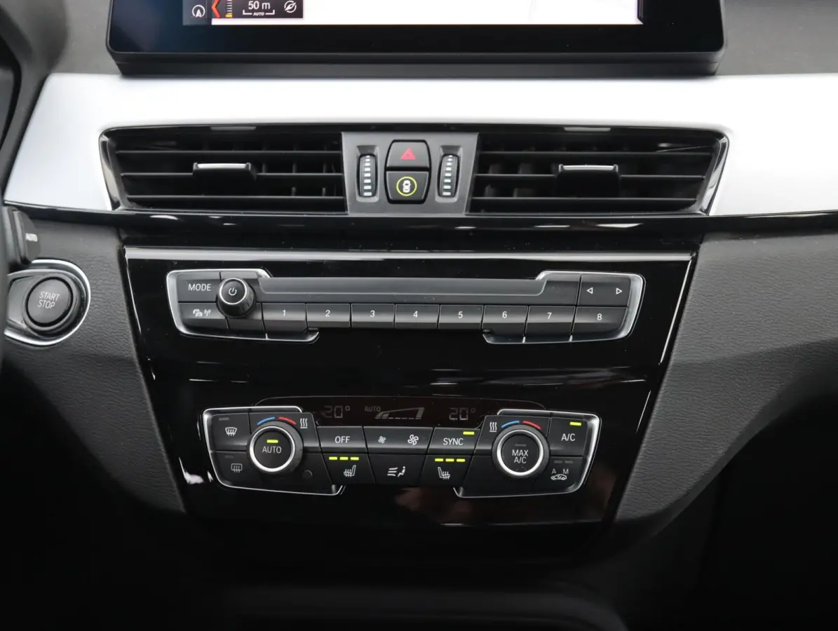 xDrive25e High Executive | 94% SOH | Sportstoelen | Apple Carplay