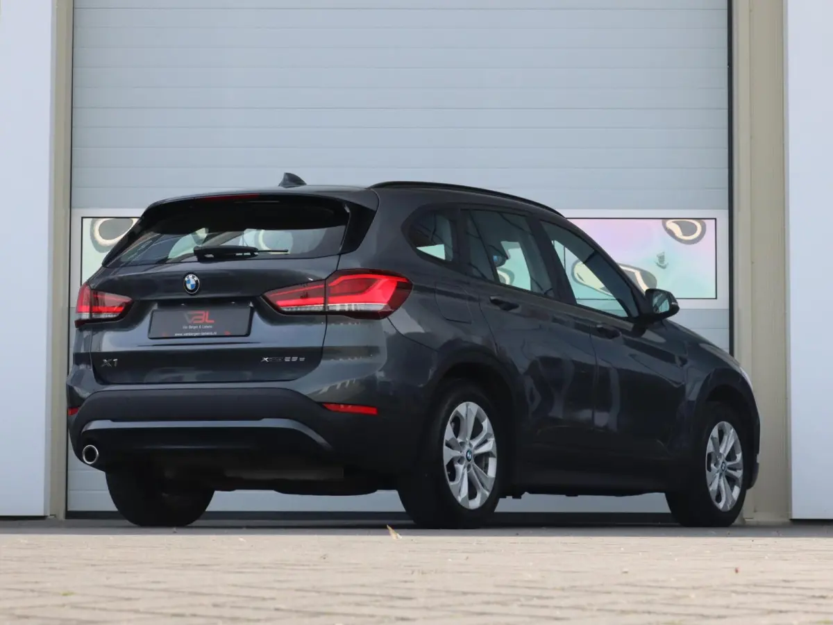 xDrive25e High Executive | 94% SOH | Sportstoelen | Apple Carplay