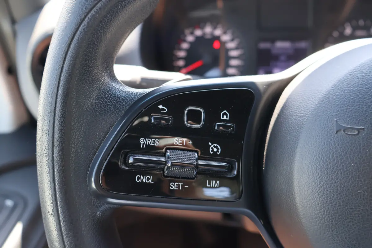 314 CDI Open Laadbak DC Automaat 3.5T Trekhaak