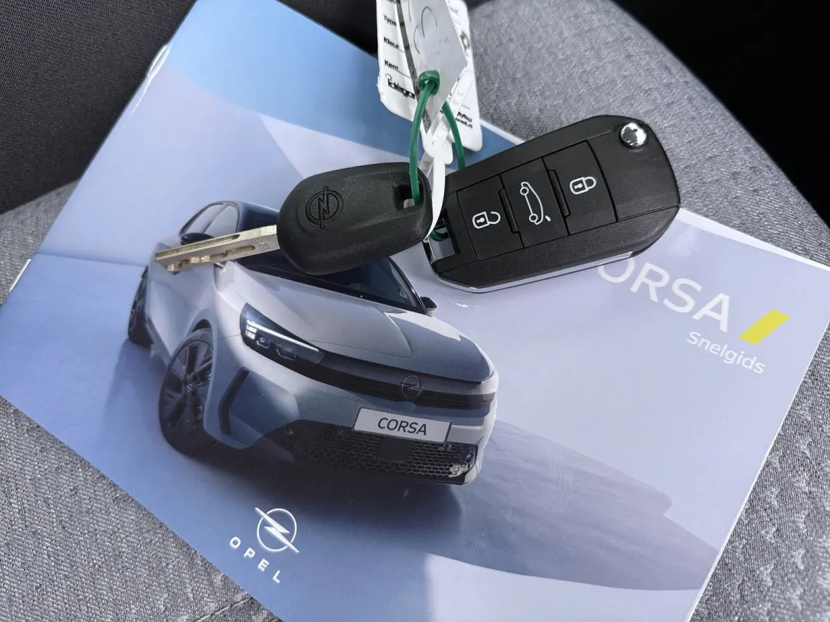 1.2 Turbo Hybrid Edition | VAN 30.664 VOOR 24.900,-! | ND | Dode hoek waarschuwing | Draadloze Apple Carplay en Android Auto | LED koplampen met LED dagrijverlichting | Voorraadvoordeel !