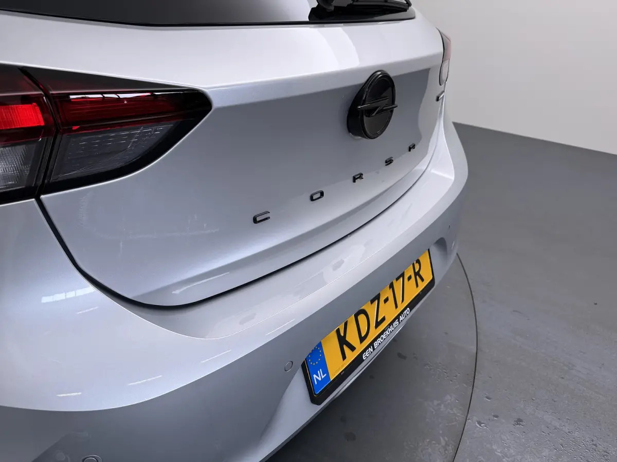 1.2 Turbo Hybrid Edition | VAN 30.664 VOOR 24.900,-! | ND | Dode hoek waarschuwing | Draadloze Apple Carplay en Android Auto | LED koplampen met LED dagrijverlichting | Voorraadvoordeel !