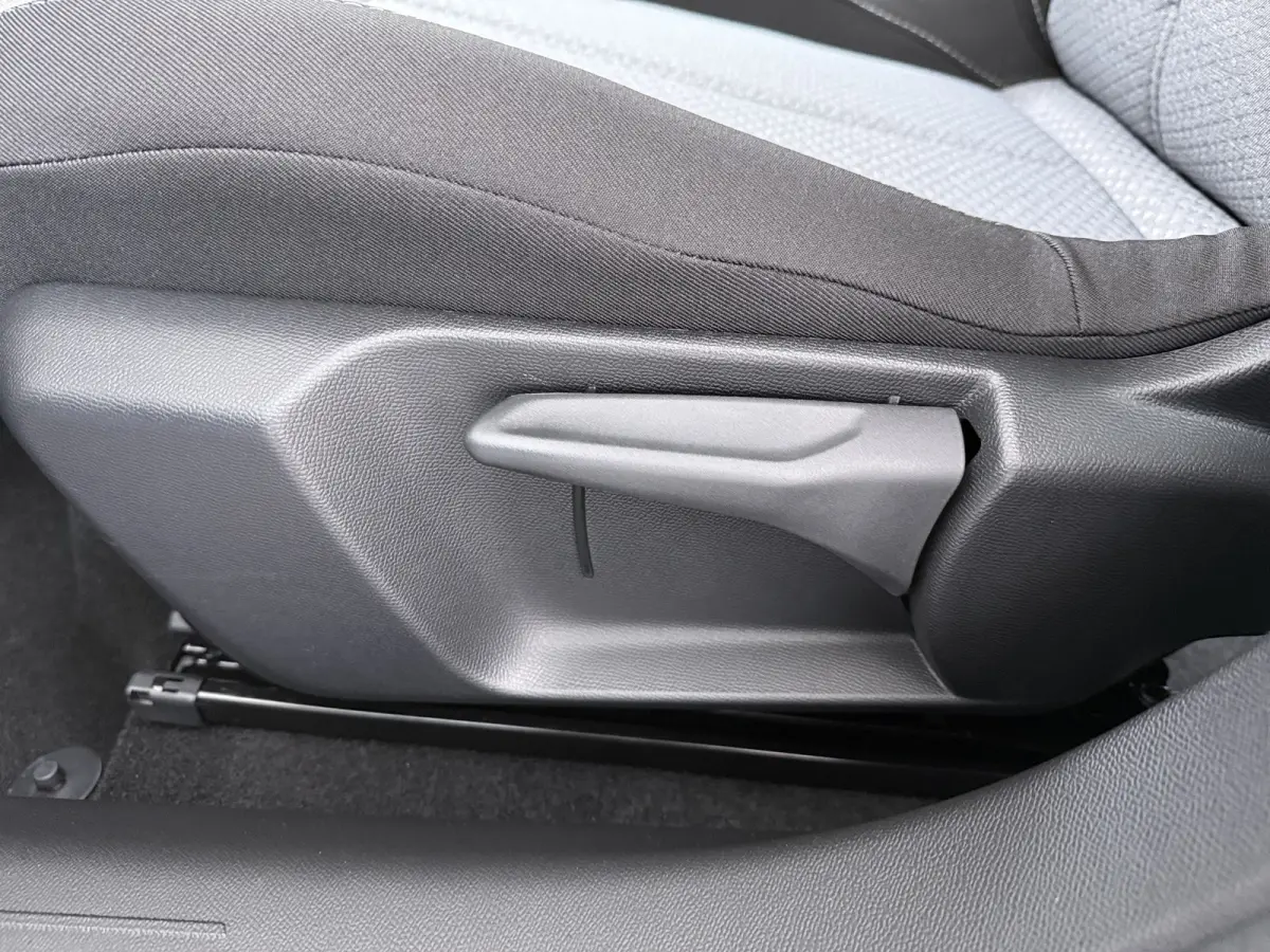 1.2 Turbo Hybrid Edition | VAN 30.664 VOOR 24.900,-! | ND | Dode hoek waarschuwing | Draadloze Apple Carplay en Android Auto | LED koplampen met LED dagrijverlichting | Voorraadvoordeel !