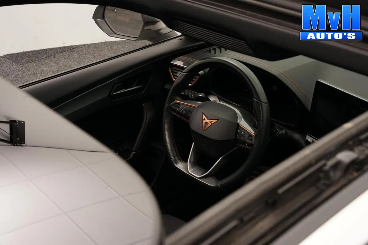 1.4 PHEV VZ Performance|PANO|KUIPST|SOH99%
