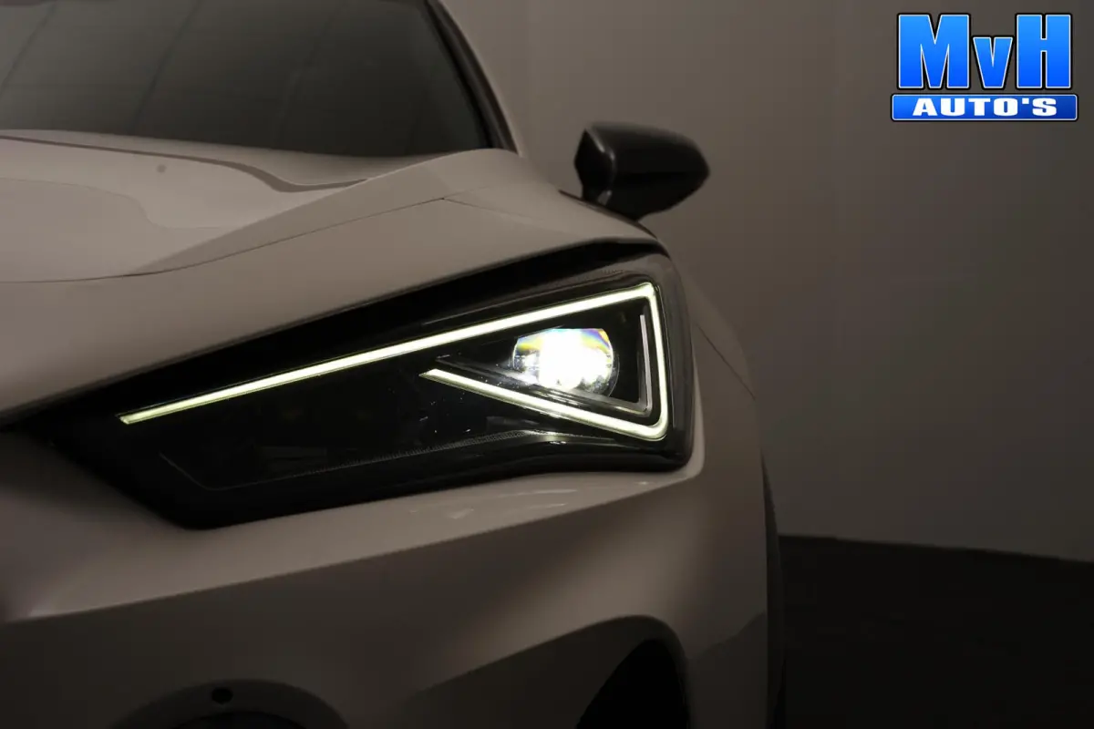 1.4 PHEV VZ Performance|PANO|KUIPST|SOH99%