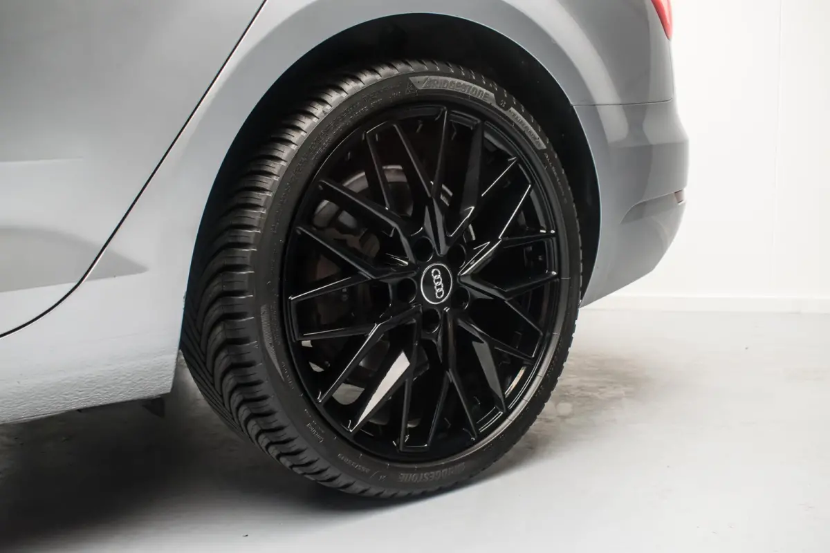 1.4 TFSI Sport Edition Aut NL-auto [ Full LED Dynamisch Knipperlicht 19 Inch Elektrische Klep S Line Look ]