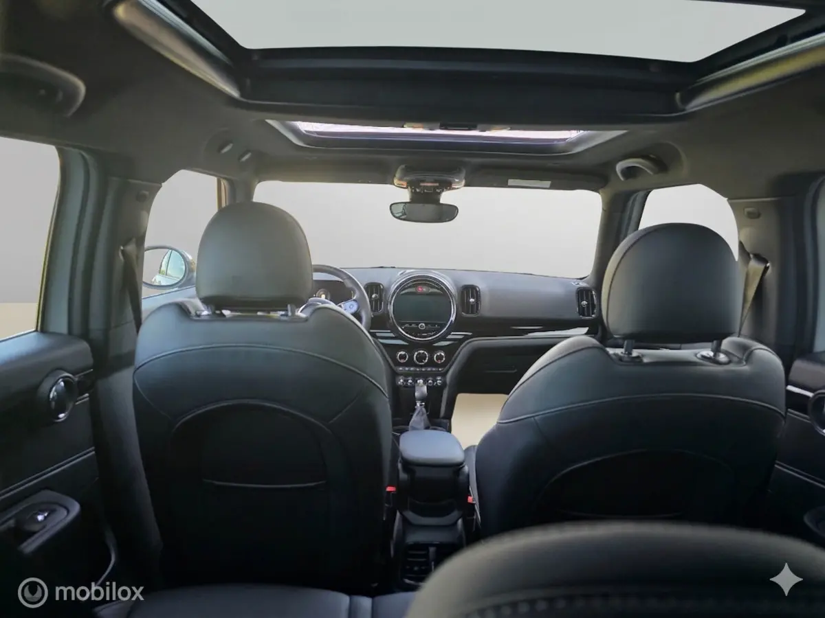 1.5 Cooper SE ALL4 pano/leder/camera/blackp