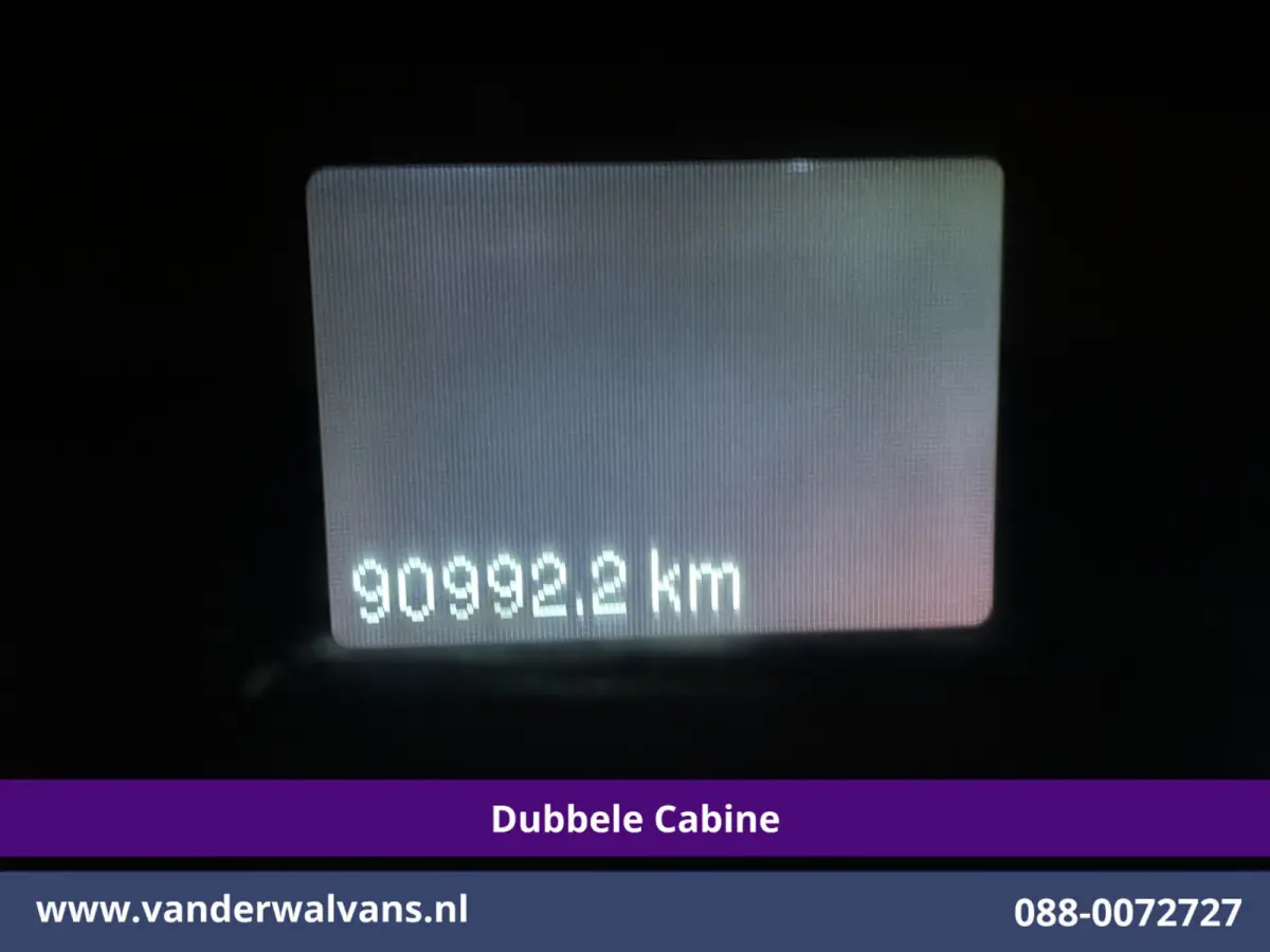 2.0 TDCI 131pk L2H1 Dubbele Cabine Euro6 Airco | 6-Zits | Cruisecontrol | Trekhaak Verwarmde voorruit, Parkeersensoren