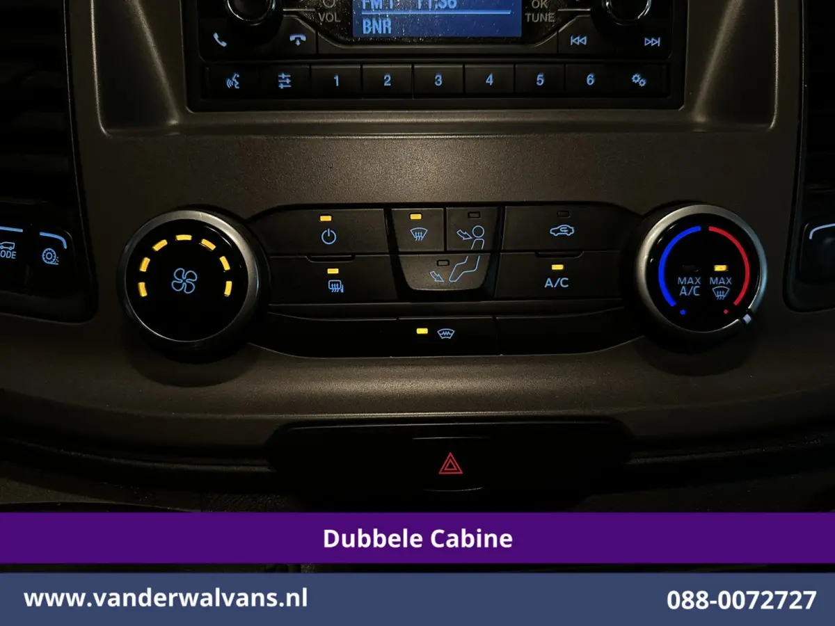 2.0 TDCI 131pk L2H1 Dubbele Cabine Euro6 Airco | 6-Zits | Cruisecontrol | 2550kg Trekhaak Verwarmde voorruit, Parkeersensoren