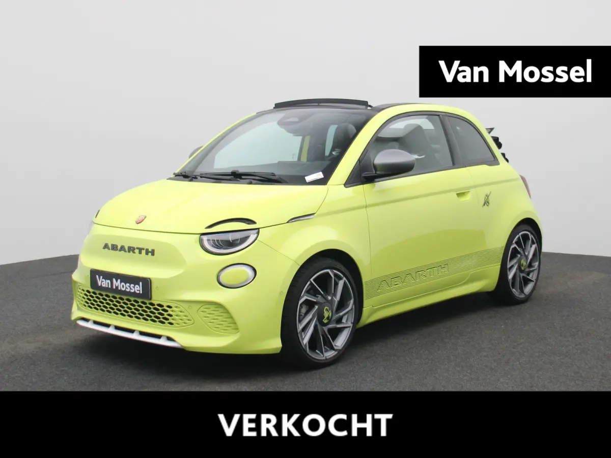 Fiat Abarth Scorpionissima 42 kWh | Navigatiesysteem | Parkeersensoren voor + achter | Camera | Stoelverwarming | Lichtmetalen velgen 18" |