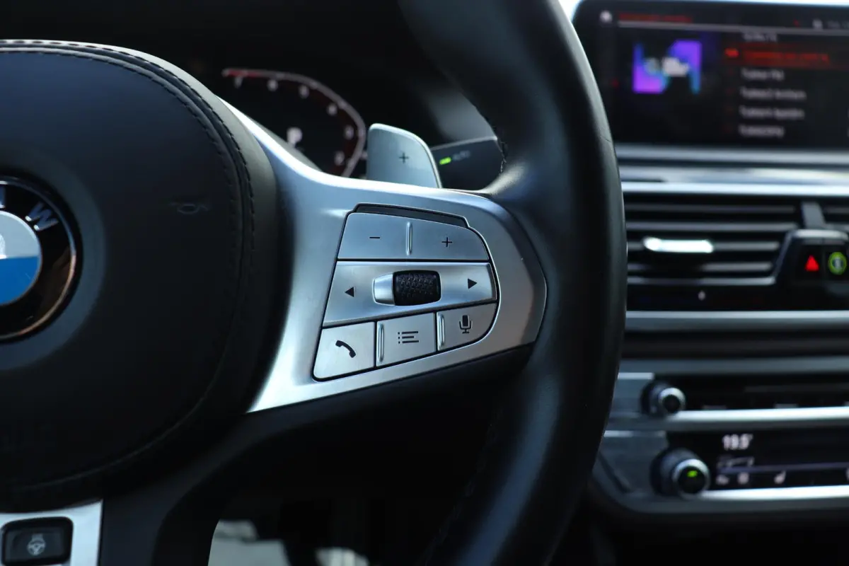 Sedan 745e | High Executive | M Sportpakket | Driving Assistant Professional | Parking Assistant Plus | Head-Up | Harman Kardon | Laserlight | Warmte Comfortpakket | Soft-Close | Comfort Acc