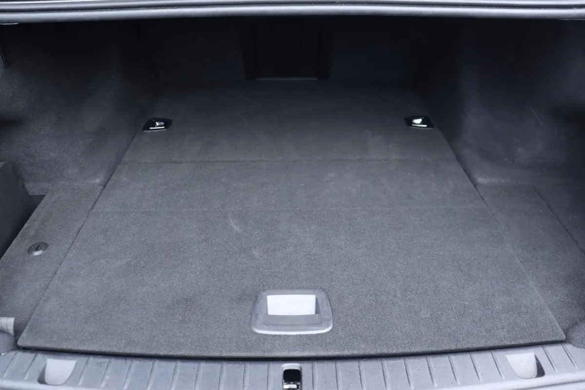 Sedan 745e | High Executive | M Sportpakket | Driving Assistant Professional | Parking Assistant Plus | Head-Up | Harman Kardon | Laserlight | Warmte Comfortpakket | Soft-Close | Comfort Acc