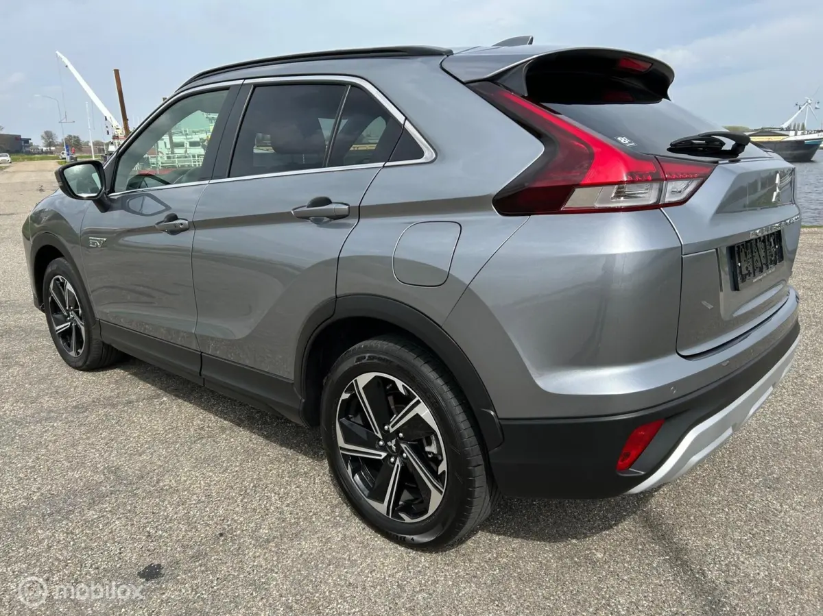 2.4 PHEV Intense +