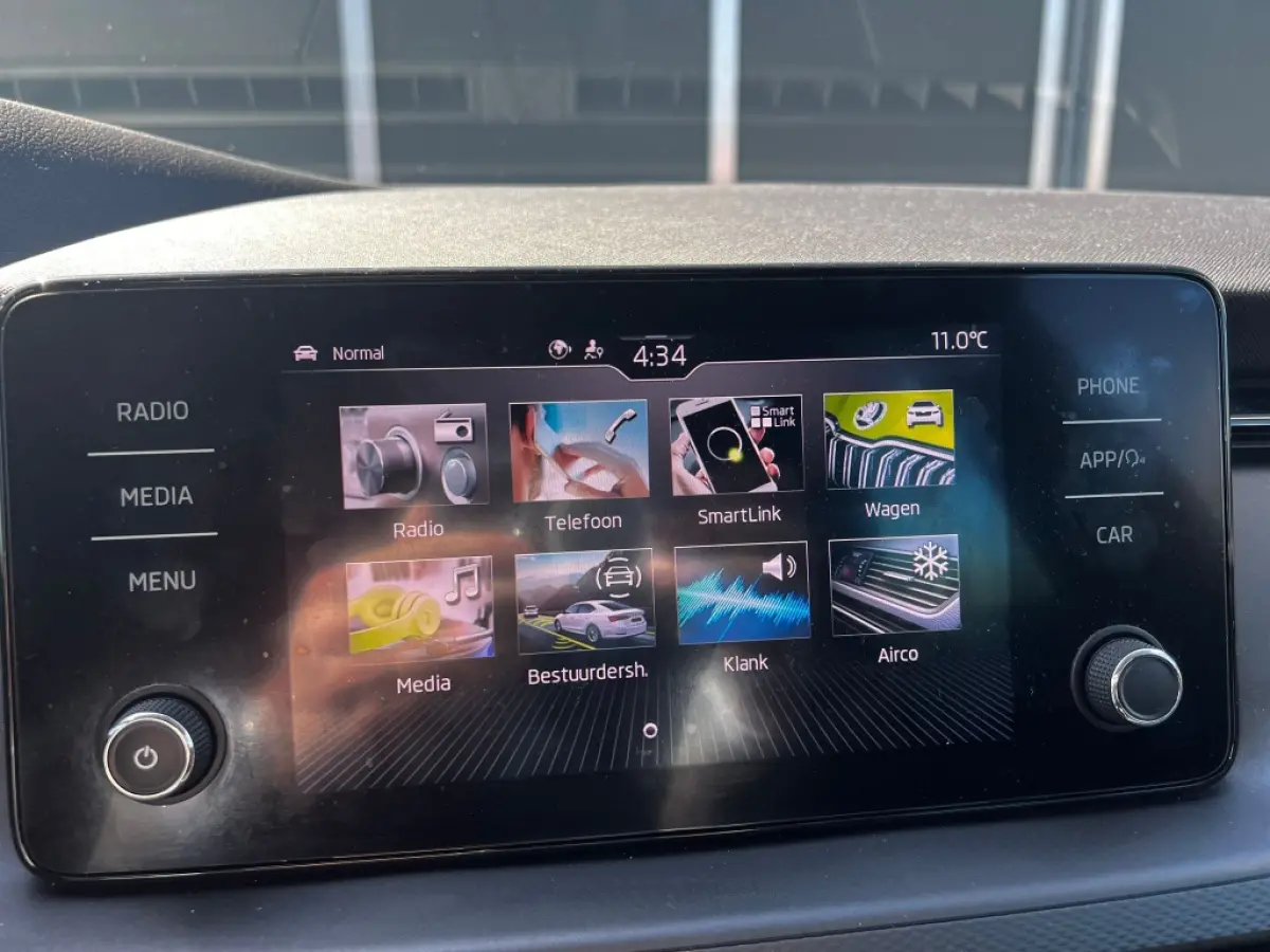 1.0TSI 110pk Sportline | Climate | Stoelverwarming | Carplay
