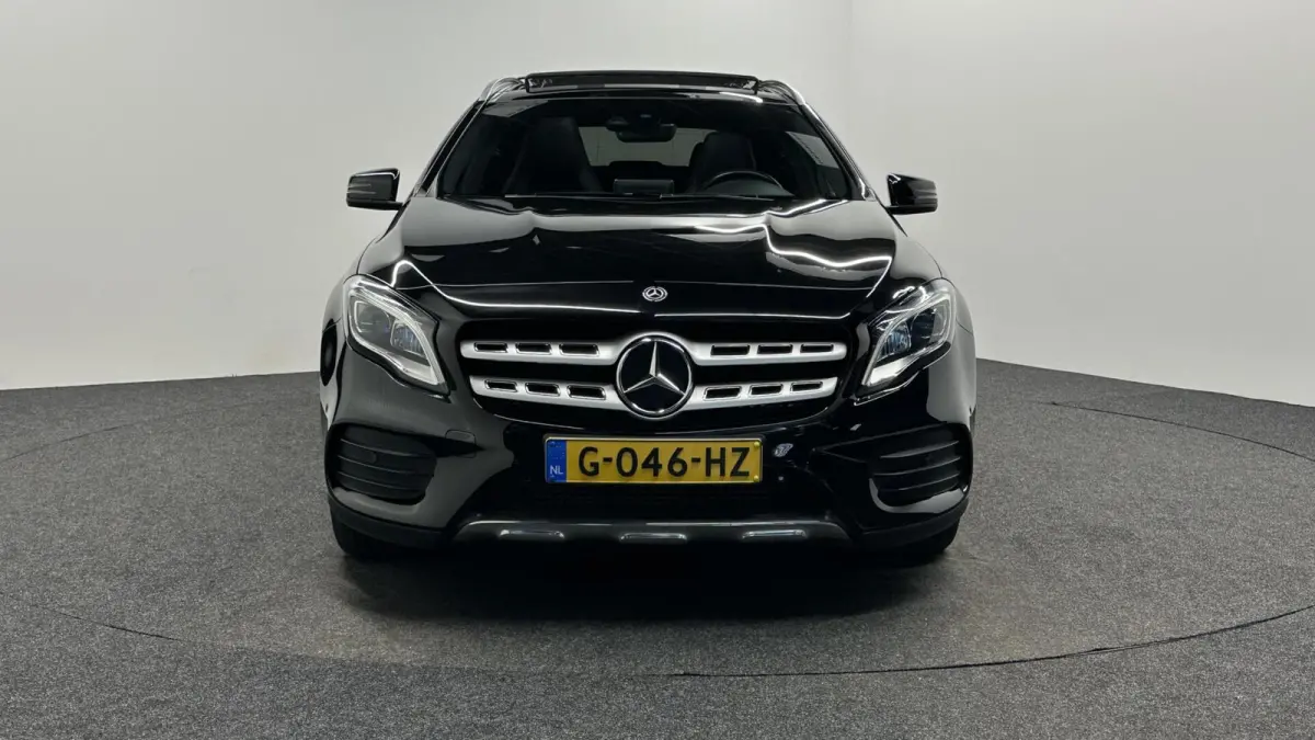 180 Business Solution AMG Limited PANO CAMERA NAVI ECC CRUISE 40000 KM.