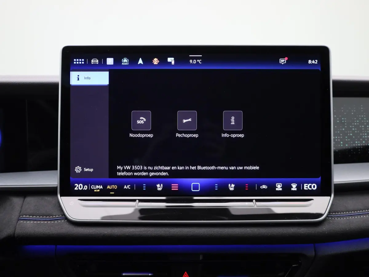 1.5 eHybrid R-Line Edition 272 PK | Lederen Stoelen Met Geheugen | Navigatie Groot Scherm | Trekhaak | 360 Camera | Head-Updisplay | Stoelverwarming Voor & Achter | Stuurwielverwarming |