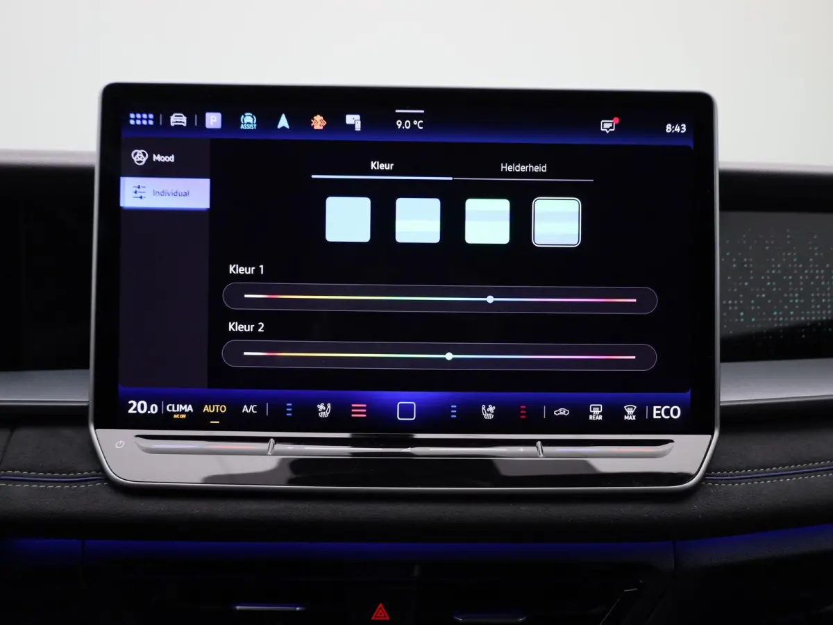 1.5 eHybrid R-Line Edition 272 PK | Lederen Stoelen Met Geheugen | Navigatie Groot Scherm | Trekhaak | 360 Camera | Head-Updisplay | Stoelverwarming Voor & Achter | Stuurwielverwarming |