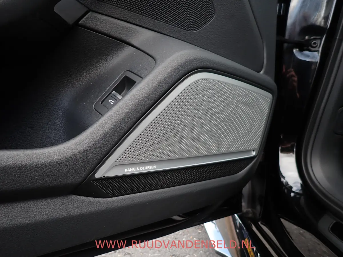 RS6-R ABT QUATTRO 825PK AKRAPOVIC + EVENTURI /PANODAK/KERAMISCH/B&O/STOELVENT/360*
