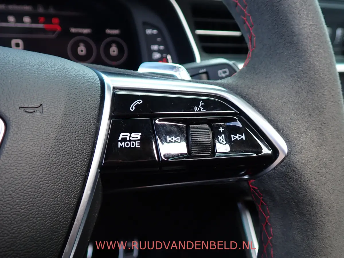 RS6-R ABT QUATTRO 825PK AKRAPOVIC + EVENTURI /PANODAK/KERAMISCH/B&O/STOELVENT/360*