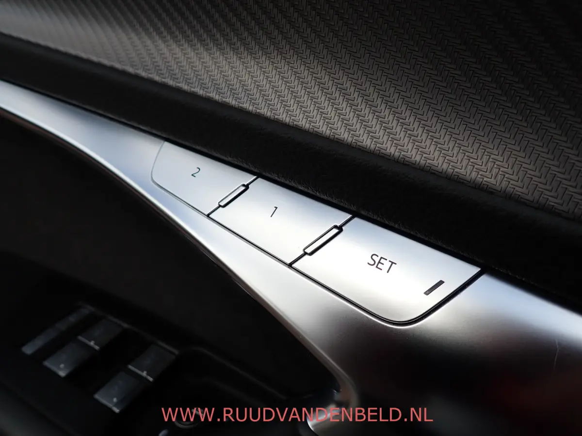 RS6-R ABT QUATTRO 825PK AKRAPOVIC + EVENTURI /PANODAK/KERAMISCH/B&O/STOELVENT/360*
