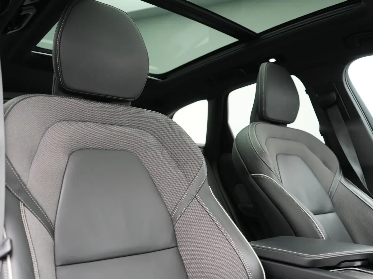 T8 AWD Plus Dark LONG RANGE PHEV 456pk Dealer O.H | Panodak | 360 Camera | Adaptive Cruise | Head Up | Adaptieve Full LED Koplampen |  Sportstoelen Memory & Verwarmd | Google Assistant | App
