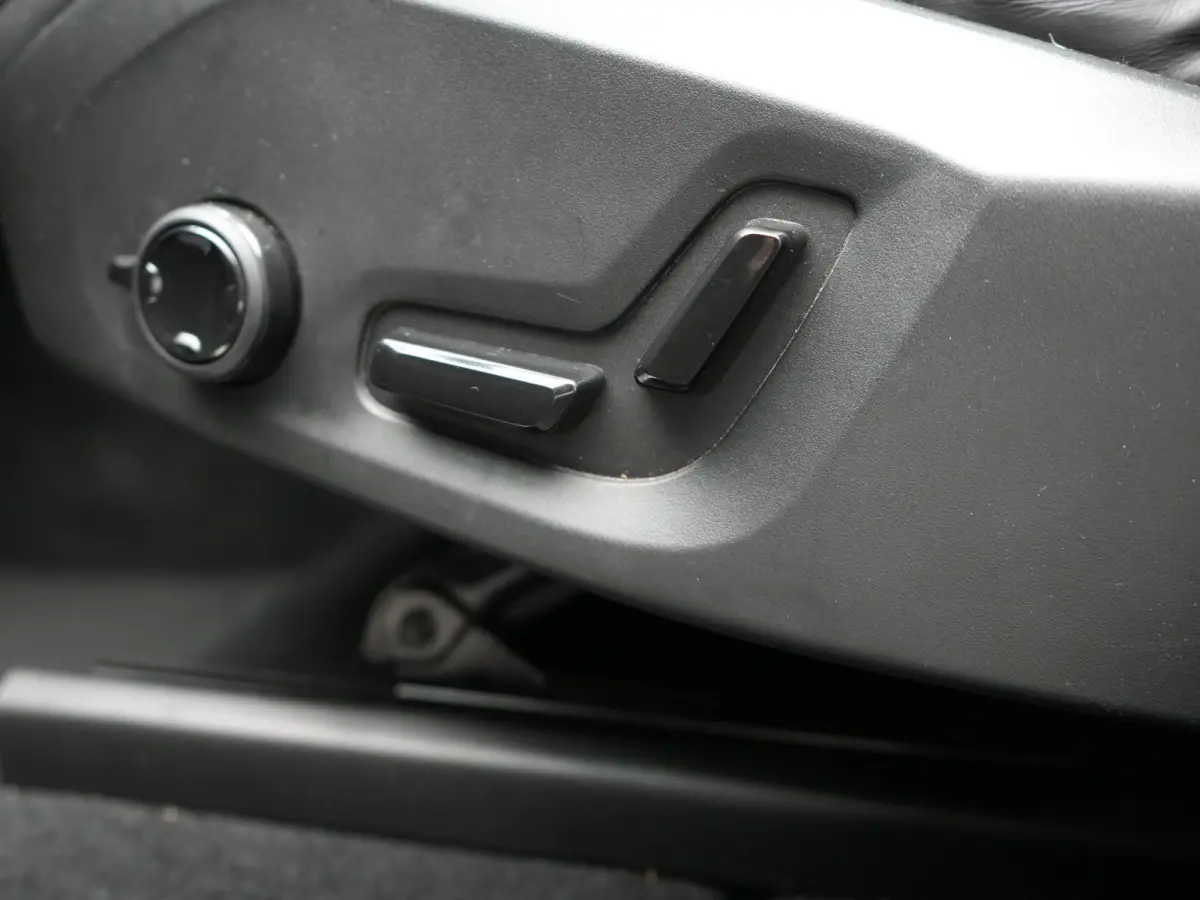 T8 AWD Plus Dark LONG RANGE PHEV 456pk Dealer O.H | Panodak | 360 Camera | Adaptive Cruise | Head Up | Adaptieve Full LED Koplampen |  Sportstoelen Memory & Verwarmd | Google Assistant | App