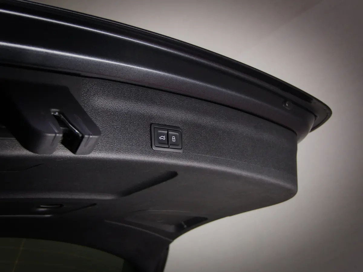 55 TFSI e quattro Competition S-Line Edition (B&O, SFEERVERLICHTING, MAXTON, ACC, PANO, TREKHAAK, CAMERA, CARPLAY)