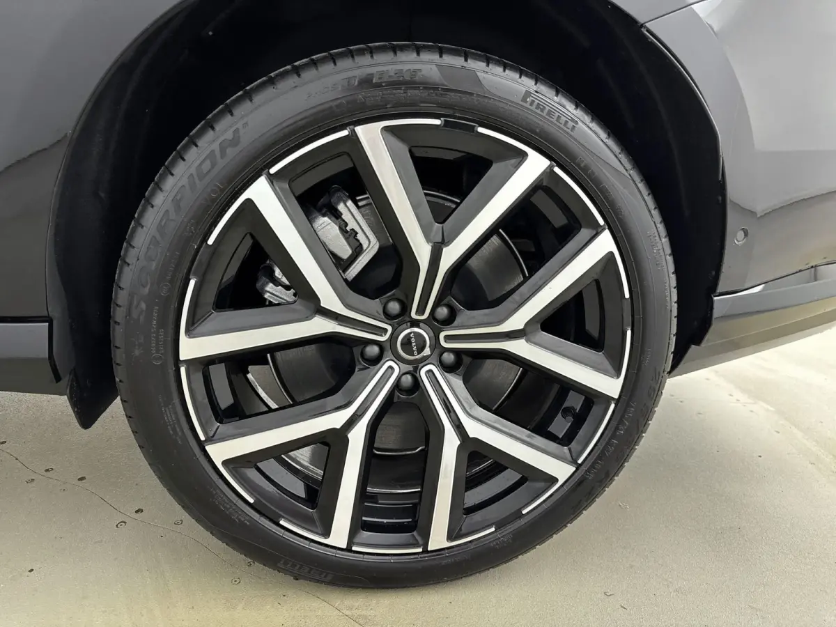Single Motor Plus 7p. 92 kWh Lm velgen