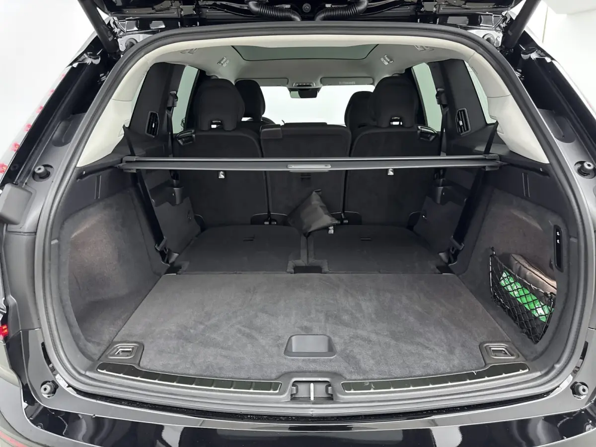Single Motor Plus 7p. 92 kWh Lm velgen
